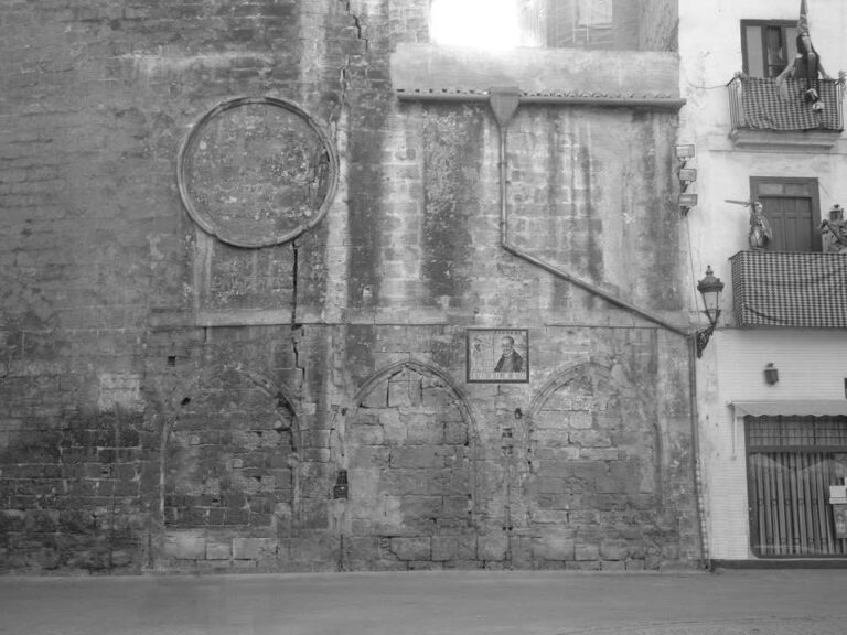 valenciaiglesiadesantacatalinaantigua05 768x576